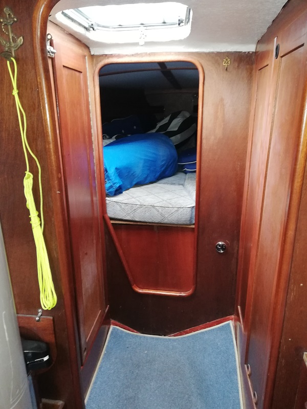 Front cabin