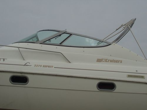 Cruisers 3375 Esprit