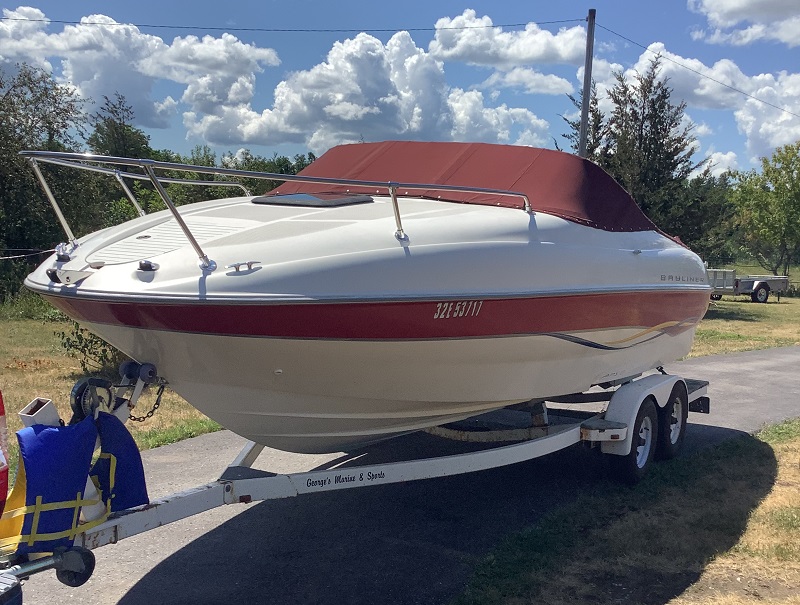 Bayliner Capri 212